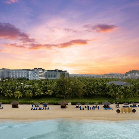 Radisson Blu Resort Фукуок Екстер'єр фото Hard Rock Hotel at Sentosa